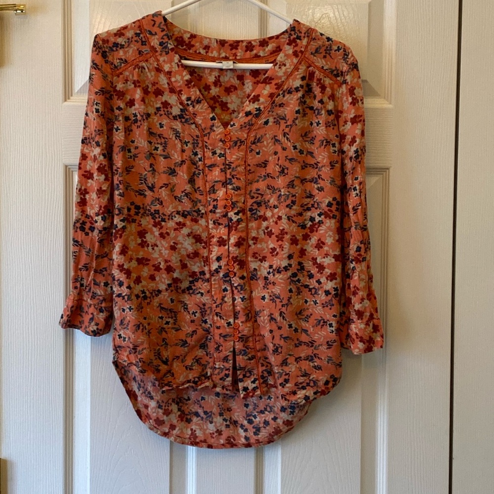 Hinge ladies top